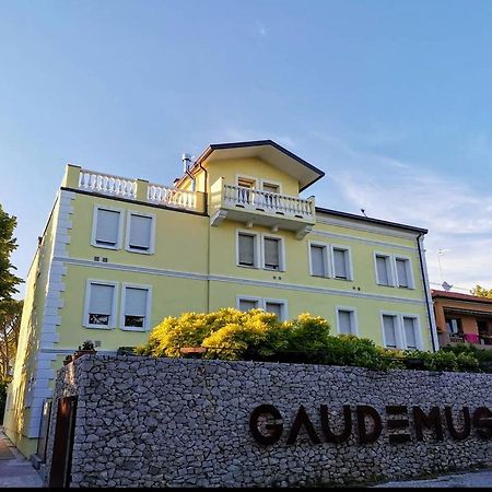 Locanda Gaudemus Систияна Екстериор снимка