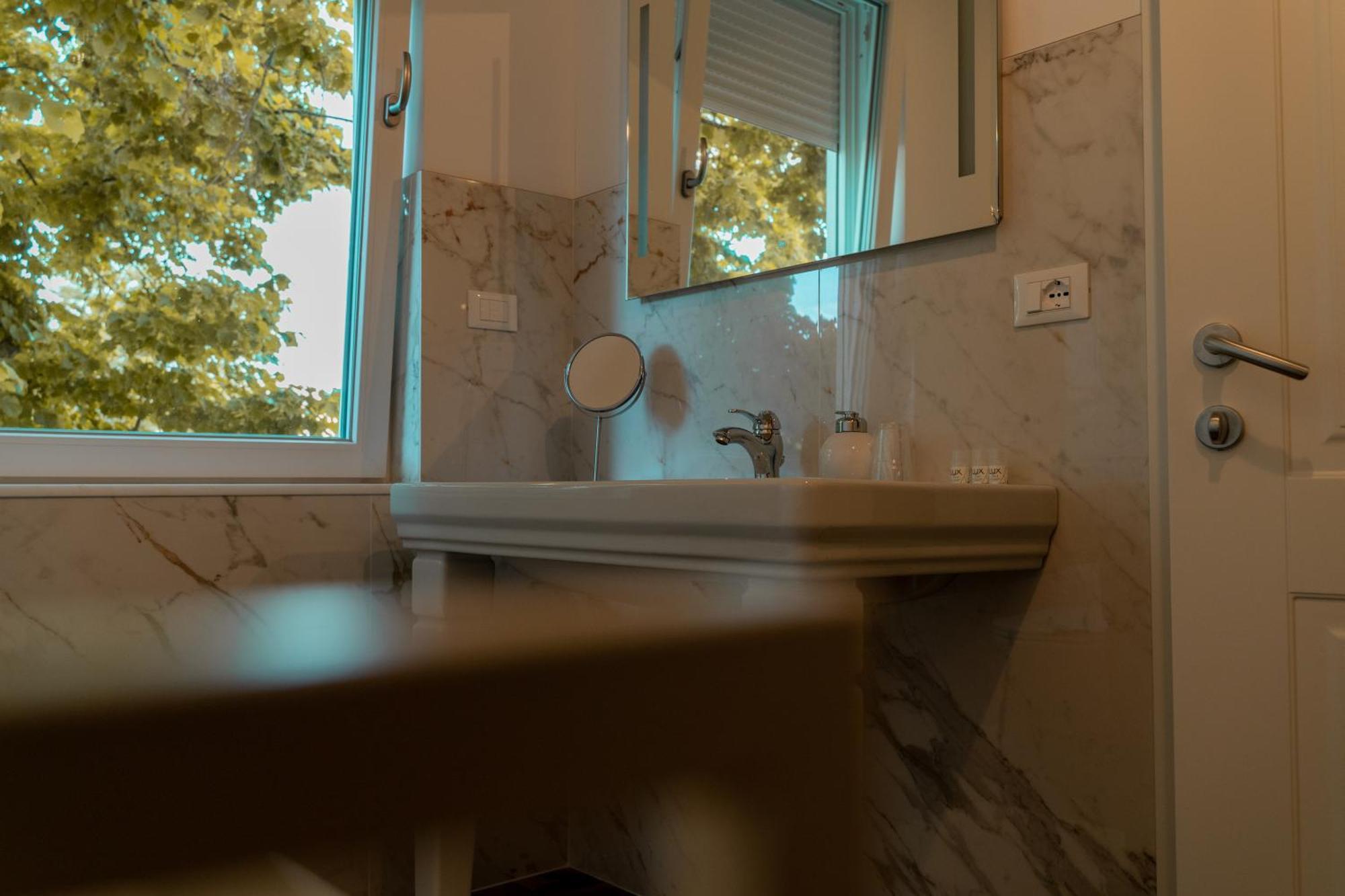 Locanda Gaudemus Систияна Екстериор снимка