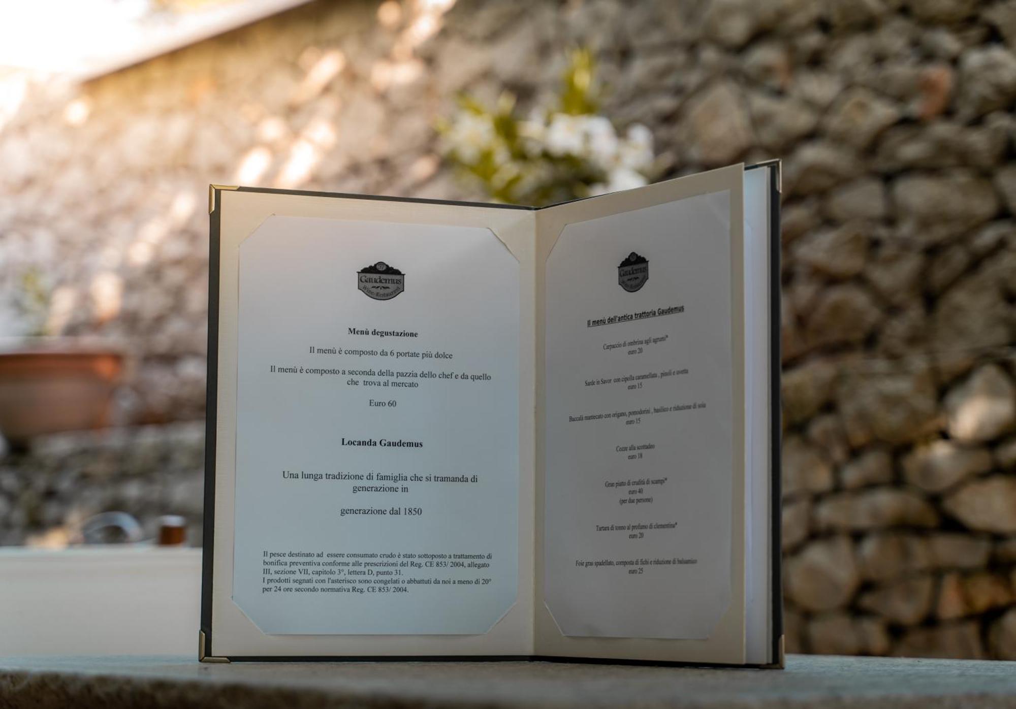 Locanda Gaudemus Систияна Екстериор снимка
